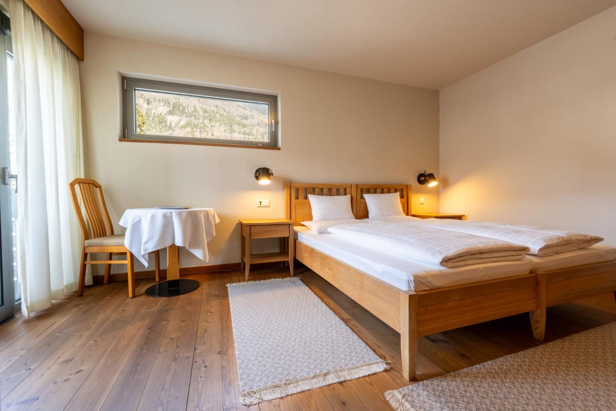 Bio Hotel Panorama Malles Venosta Ruang foto